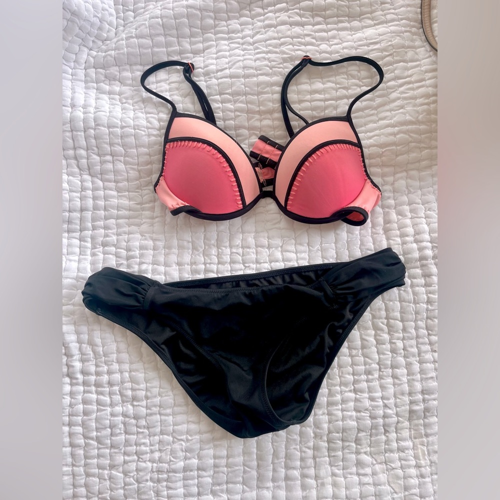 Bathing suit set